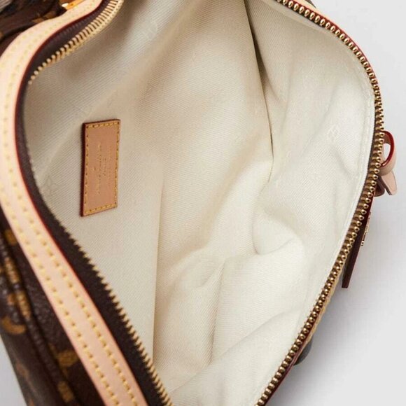 Louis Vuitton Monogram Canvas High Rise Bumbag - Picture 8 of 10